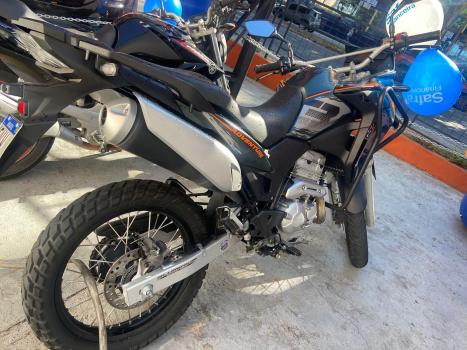 HONDA XRE 300 ABS, Foto 2