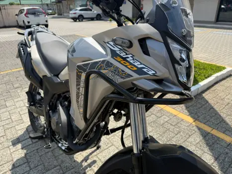 HONDA XRE 300 ADVENTURE, Foto 3