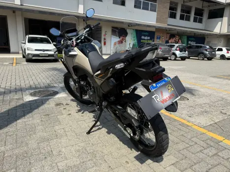 HONDA XRE 300 ADVENTURE, Foto 11