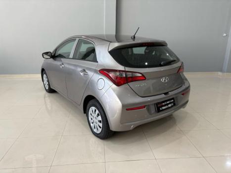 HYUNDAI HB 20 Hatch 1.0 12V 4P FLEX UNIQUE, Foto 4