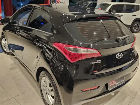 HYUNDAI HB 20 Hatch 1.0 12V 4P FLEX COMFORT FOR YOU PLUS, Foto 4