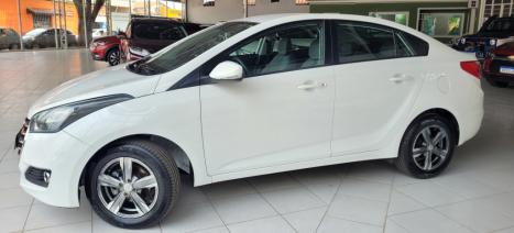 HYUNDAI HB 20 Sedan 1.6 16V 4P FLEX COMFORT PLUS, Foto 2