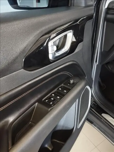 JEEP Commander 1.3 16V 4P FLEX T270 LIMITED TURBO AUTOMTICO, Foto 10