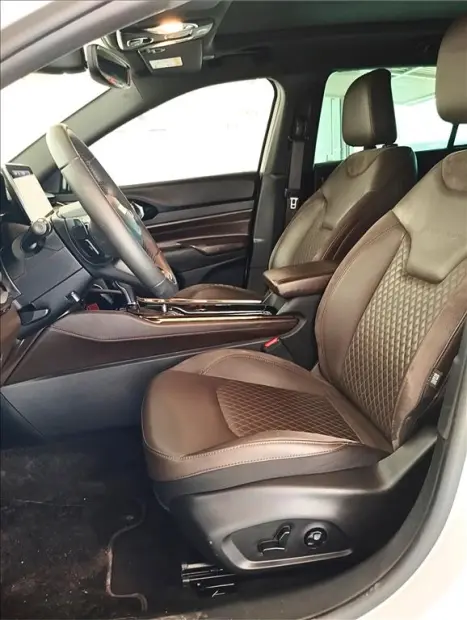 JEEP Commander 2.0 16V 4P TD380 OVERLAND TURBO DIESEL AUTOMTICO, Foto 6