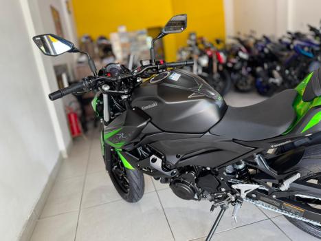 KAWASAKI Z 400 ABS, Foto 9