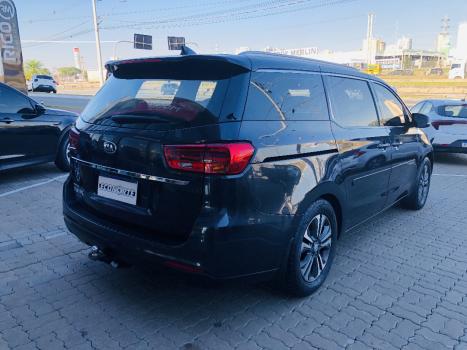 KIA Carnival 3.3 V6 4P EX, Foto 4