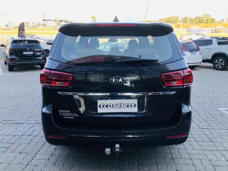 KIA Carnival 3.3 V6 4P EX, Foto 5