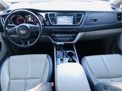 KIA Carnival 3.3 V6 4P EX, Foto 13