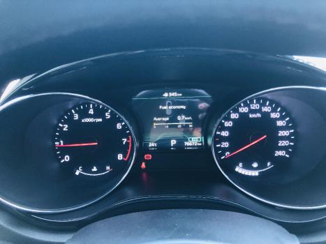 KIA Carnival 3.3 V6 4P EX, Foto 15
