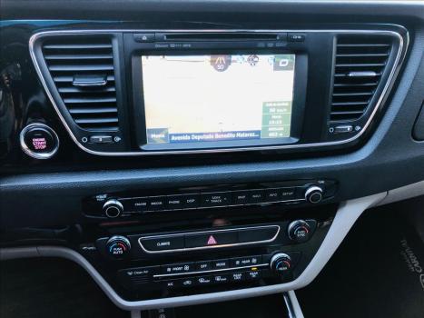 KIA Carnival 3.3 V6 4P EX, Foto 16