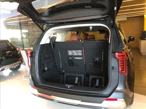 KIA Carnival 3.5 V6 4P EX, Foto 7