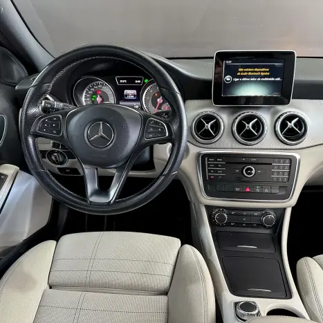 MERCEDES-BENZ GLA 200 1.6 16V 4P FLEX CGI STYLE TURBO AUTOMTICO, Foto 9