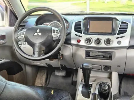 MITSUBISHI L 200 3.5 24V FLEX HPE 4X4  CABINE DUPLA AUTOMTICO, Foto 11