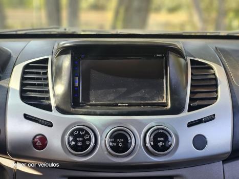 MITSUBISHI L 200 3.5 24V FLEX HPE 4X4  CABINE DUPLA AUTOMTICO, Foto 13