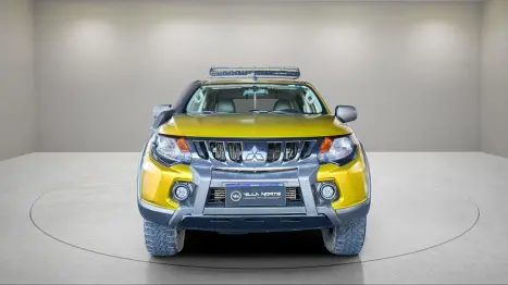 MITSUBISHI L 200 Savana 3.2 16V 4P 4X4 TURBO DIESEL INTECOOLER AUTOMTICO, Foto 1