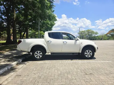 MITSUBISHI L 200 Triton 3.5 V6 HPE 4X4 FLEX CABINE DUPLA AUTOMTICO, Foto 7