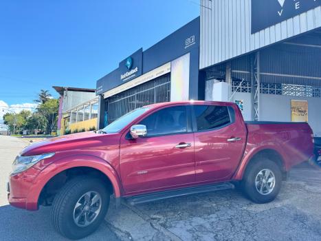 MITSUBISHI L 200 Triton 2.4 16V SPORT HPE 4X4 CABINE DUPLA TURBO DIESEL AUTOMTICO, Foto 2