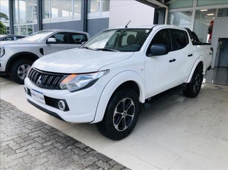 MITSUBISHI L 200 Triton 2.4 16V SPORT GLS CABINE DUPLA TURBO DIESEL AUTOMTICO, Foto 1