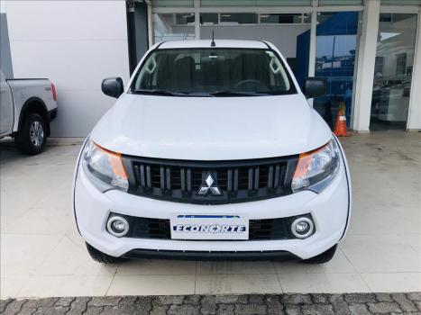 MITSUBISHI L 200 Triton 2.4 16V SPORT GLS CABINE DUPLA TURBO DIESEL AUTOMTICO, Foto 2