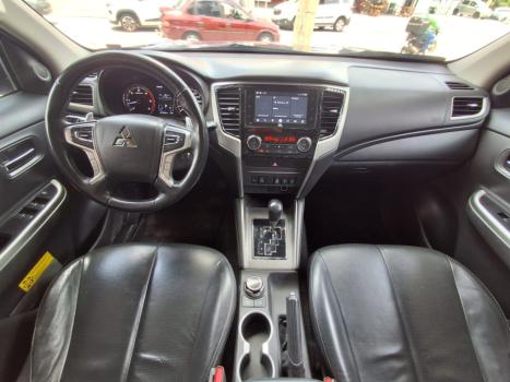 MITSUBISHI L 200 Triton 2.4 16V SPORT HPE 4X4 CABINE DUPLA TURBO DIESEL AUTOMTICO, Foto 5