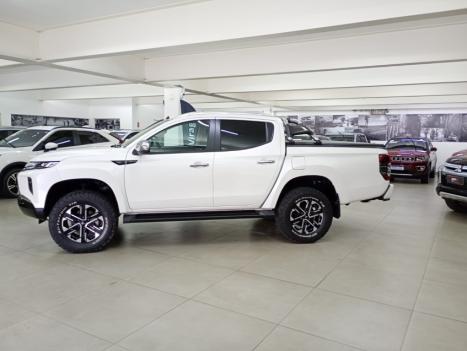 MITSUBISHI L 200 Triton 2.4 16V SPORT HPE-S 4X4 CABINE DUPLA TURBO DIESEL AUTOMTICO, Foto 2