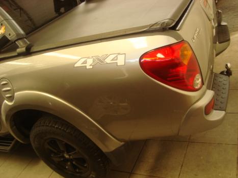 MITSUBISHI L 200 Triton 3.2 16V HPE 4X4 CABINE DUPLA TURBO DIESEL INTERCOOLER AUTOMTICO, Foto 4