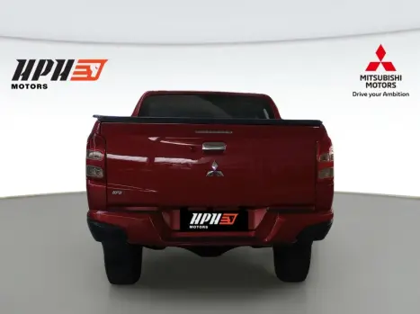 MITSUBISHI L 200 Triton 2.4 16V SPORT HPE 4X4 CABINE DUPLA TURBO DIESEL AUTOMTICO, Foto 8