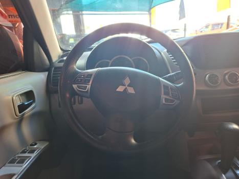 MITSUBISHI L 200 Triton 3.5 V6 HPE 4X4 FLEX CABINE DUPLA AUTOMTICO, Foto 12