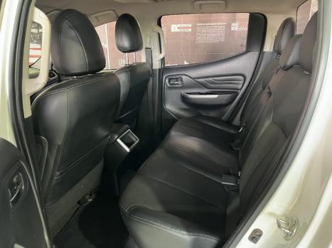 MITSUBISHI L 200 Triton 2.4 16V SPORT HPE-S 4X4 CABINE DUPLA TURBO DIESEL AUTOMTICO, Foto 10