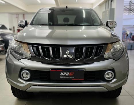 MITSUBISHI L 200 Triton 2.4 16V SPORT HPE 4X4 CABINE DUPLA TURBO DIESEL AUTOMTICO, Foto 6