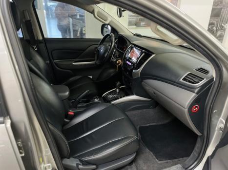 MITSUBISHI L 200 Triton 2.4 16V SPORT HPE 4X4 CABINE DUPLA TURBO DIESEL AUTOMTICO, Foto 12