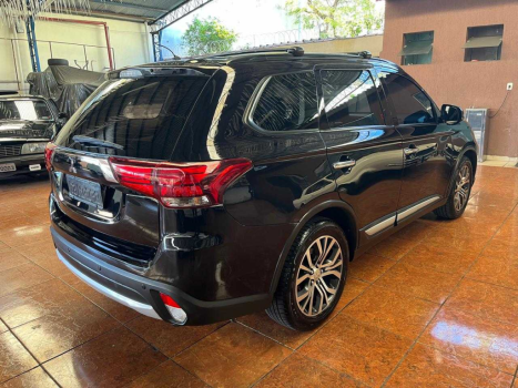 MITSUBISHI Outlander 2.0 16V 4P AUTOMTICO, Foto 4