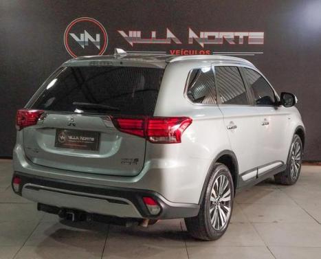 MITSUBISHI Outlander 3.0 V6 24V 4P HPE-S AWD AUTOMTICO, Foto 7