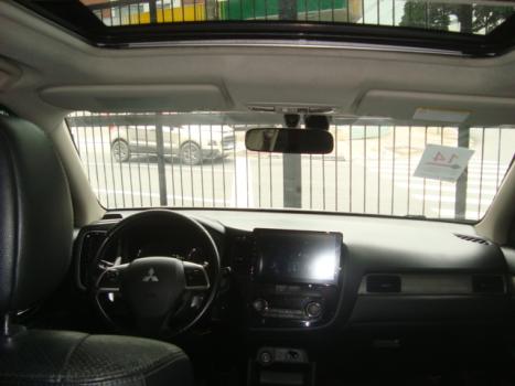 MITSUBISHI Outlander 3.0 V6 24V 4P GT 4X4 AUTOMTICO, Foto 9