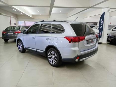 MITSUBISHI Outlander 2.0 16V 4P AUTOMTICO, Foto 3