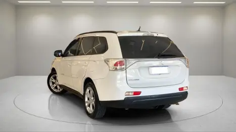 MITSUBISHI Outlander 2.0 16V 4P AUTOMTICO, Foto 4