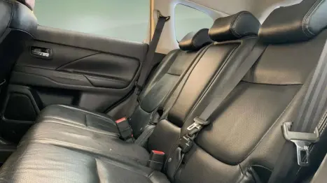MITSUBISHI Outlander 2.0 16V 4P AUTOMTICO, Foto 7