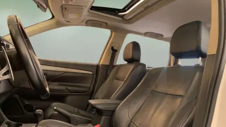 MITSUBISHI Outlander 2.0 16V 4P AUTOMTICO, Foto 9