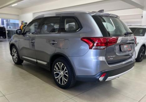 MITSUBISHI Outlander 2.0 16V 4P AUTOMTICO, Foto 2