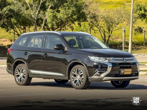 MITSUBISHI Outlander 2.0 16V 4P AUTOMTICO, Foto 3
