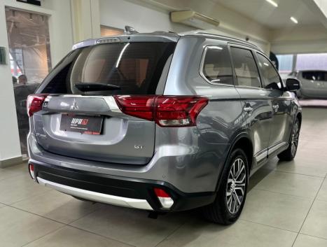 MITSUBISHI Outlander 3.0 V6 24V 4P GT 4X4 AUTOMTICO, Foto 4
