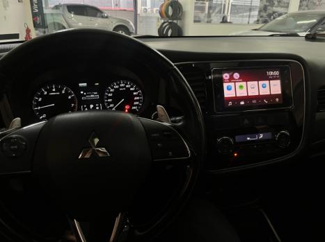 MITSUBISHI Outlander 3.0 V6 24V 4P GT 4X4 AUTOMTICO, Foto 9