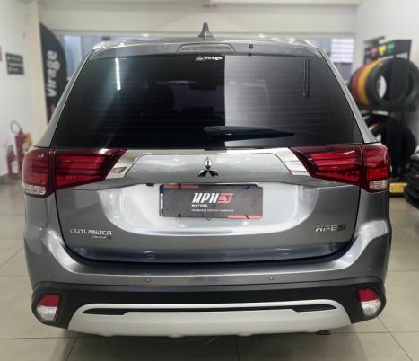 MITSUBISHI Outlander 3.0 V6 24V 4P HPE-S AWD AUTOMTICO, Foto 3