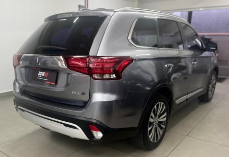 MITSUBISHI Outlander 3.0 V6 24V 4P HPE-S AWD AUTOMTICO, Foto 4
