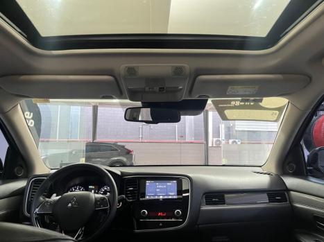 MITSUBISHI Outlander 3.0 V6 24V 4P HPE-S AWD AUTOMTICO, Foto 11