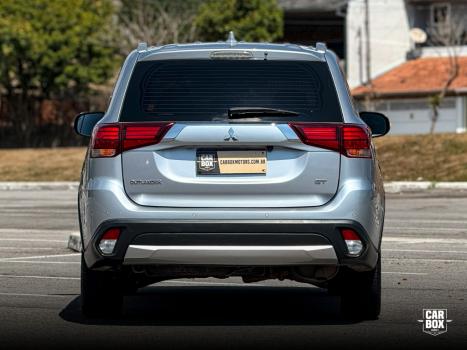 MITSUBISHI Outlander 3.0 V6 24V 4P GT 4X4 AUTOMTICO, Foto 5