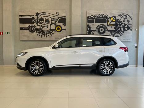 MITSUBISHI Outlander 2.0 16V 4P AUTOMTICO, Foto 6