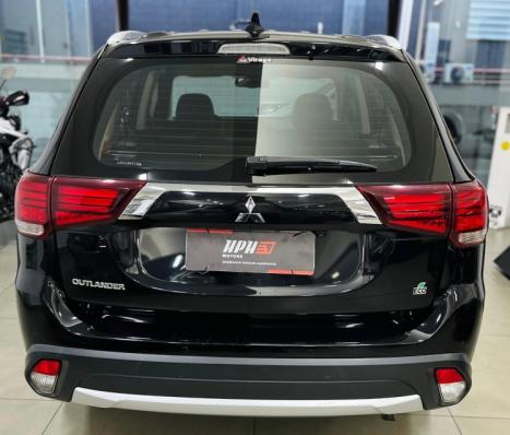 MITSUBISHI Outlander 2.0 16V 4P AUTOMTICO, Foto 3