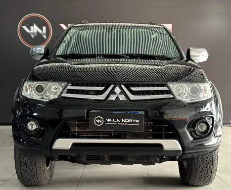 MITSUBISHI Pajero 3.2 16V 4P 4X4 7 LUGARES HPE TURBO DIESEL INTERCOOLER AUTOMTICO, Foto 2