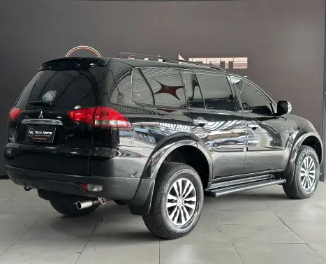 MITSUBISHI Pajero 3.2 16V 4P 4X4 7 LUGARES HPE TURBO DIESEL INTERCOOLER AUTOMTICO, Foto 4